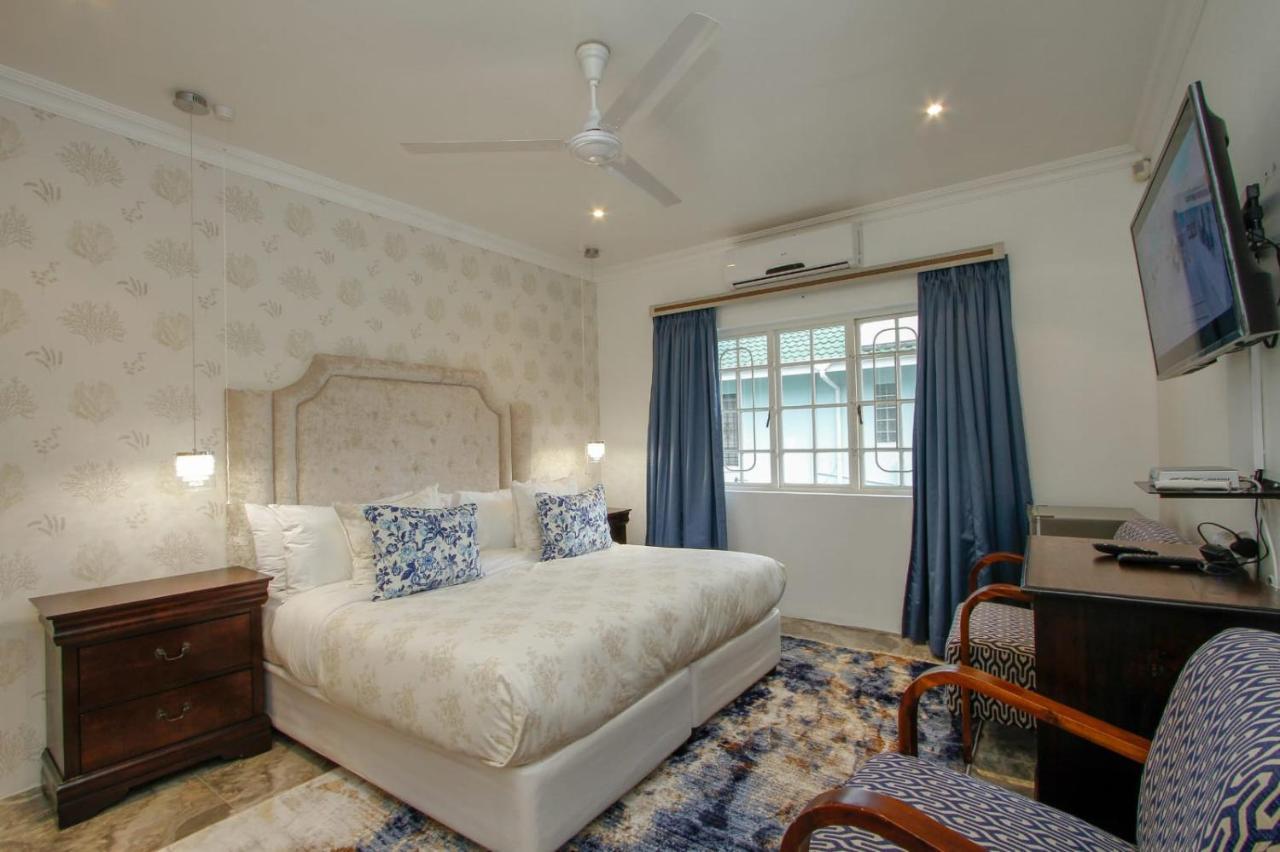 Blue Waves Lodge อัมลังงา ภายนอก รูปภาพ