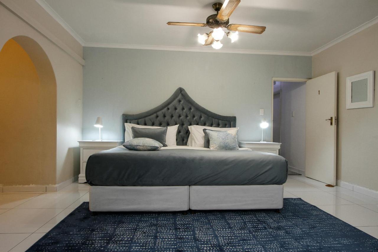 Blue Waves Lodge อัมลังงา ภายนอก รูปภาพ